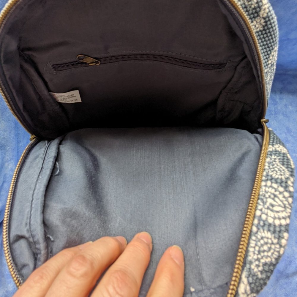 T-Shirt & Jeans backpack Purse - Picture 7 of 7